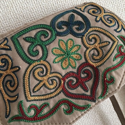 カザフ模様刺繍バッグ: ものゴト